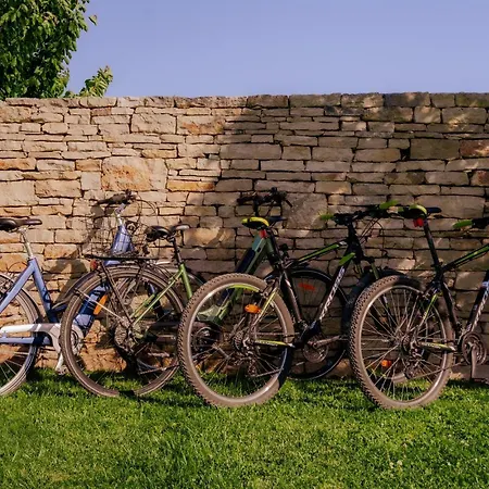 Matia Nyaraló Póla